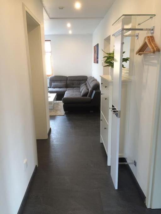 Harmonie-obergeschoss - 2x Schlafzimmer Kamin Playstation Grosser Balkon Apartment *