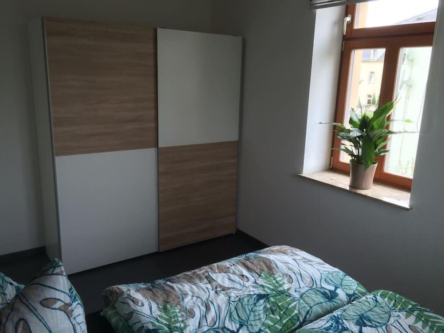 Harmonie-obergeschoss - 2x Schlafzimmer Kamin Playstation Grosser Balkon Apartment *